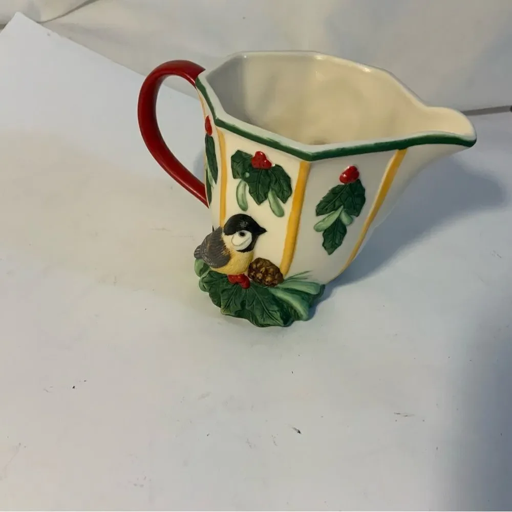 Lenox WINTER GREETINGS EVERY DAY Sculpted Creamer 8 Ounce GREAT CONDITION